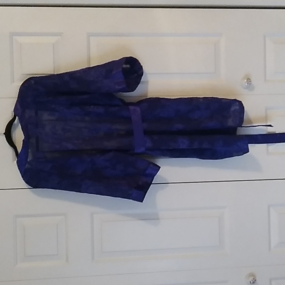 Inner Most Robe - Picture 2 of 3